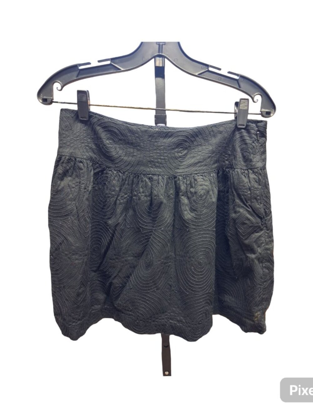 Gap embroidered pattern black mini skirt, Size 4